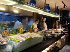 -唐拉雅秀酒店-西锦汇空中BBQ·思创餐厅