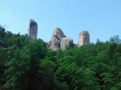 -巨石山景区
