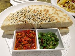 -蓝田九大碗民俗食府(蓝田店)