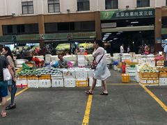 -三亚新鸿港水果一级批发市场
