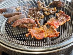 -啊美丽炭火烤肉(滑翔一店)