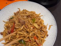 -川流不息·地道川菜·小龙虾(松东路店)