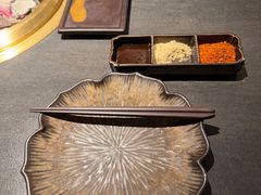 -铭牛烧肉·和牛海鲜自助(高新月牙湖店)