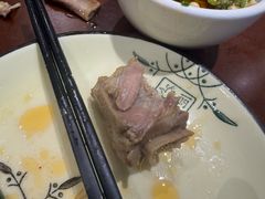 -菌之家·专业纯野生菌火锅·特色炒菌