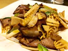 -温汤大酒店餐厅