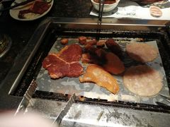 -阪尚皇·原切牛排·烤肉火锅自助(北京路店)