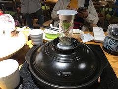 -洪氏嗨捞·广东猪肚鸡·椰子鸡火锅(西咸万象城店)