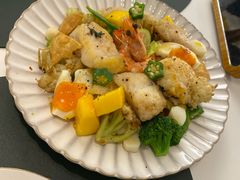 -露露家咖啡店