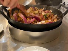 -胡须佬鸡煲四季火锅店(石厦西村直营店)