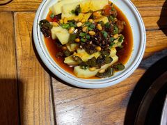 -亮欢寨酸汤鱼(沙冲路店)