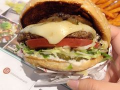 -The Habit Burger Grill 哈比特汉堡(爱琴海店)