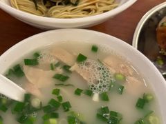 -三两春肚肺汤(崂山路店)