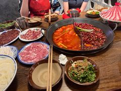 -萍姐火锅·公路夜市(武汉首店)