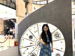 -梅龙镇广场