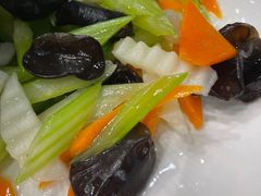 -八大碗·地道东北菜(中街店)