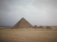 -吉萨金字塔群