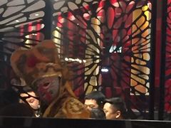 变脸表演-海底捞火锅(武胜路凯德广场店)
