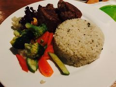 -Geneva日内瓦餐厅(西郊宝成花苑店)