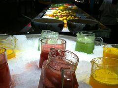 -佰烧海鲜烤肉火锅自助(世茂国际广场店)