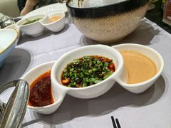 -红鼎豆捞·非遗鲍皇汤火锅(宝丰路店)