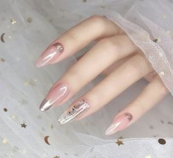 -EAST日式美甲美睫沙龙