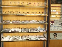 -优医视平价眼镜蔡司依视路折扣工厂店(十里堡店)