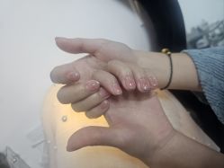 -芊屿芊浔美甲