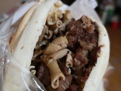 牛肉鸭肠夹馍-清真拉妈卤味(回民街店)