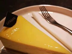 -UNI UNI(环亚凯瑟琳店)