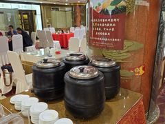 -良友·海鲜青岛菜·海肠捞饭(五四广场店)