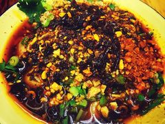 -拈签一笑黄牛肉辣卤串串