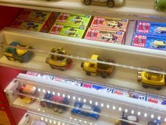 -LOG-ON(海港城店)