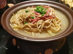 -吴越荣记苏州菜·松鼠桂鱼100%活鱼现做(斜塘老街店)