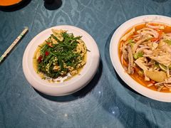 -乡村馕坑肉·烧烤·新疆菜·本地人更爱吃(阿勒泰首店)