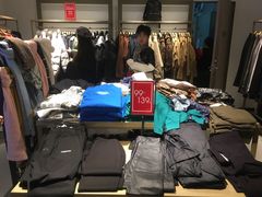 -URBAN REVIVO(北京斯普瑞斯奥特莱斯店)