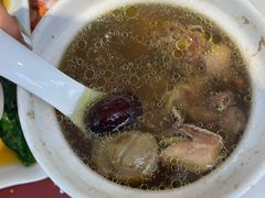 板栗炖土鸡-钟姐炖品(万象城店)