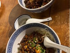 -沪西老弄堂面馆(定西路店)