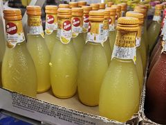 -黄五箱进口网红仓(金沙滩啤酒城店)