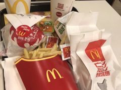 -麦当劳(七宝乐购店)