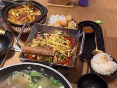 -川堂风·跷脚牛肉·乐山爆炒(宝山日月光店)