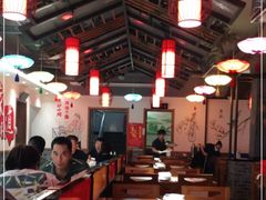 大堂-大胡同天津菜·海肠捞饭·津门皮皮虾锅贴一绝(西姜井店)