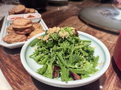 香酥虾皮丝瓜尖-小吊梨汤·北京菜·烤鸭(白石桥南店)