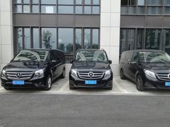 -富君租车(外滩店)