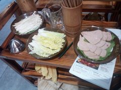 -锅来乐地锅鸡(安亭店)