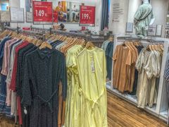 -优衣库(哈尔滨乐松广场店)