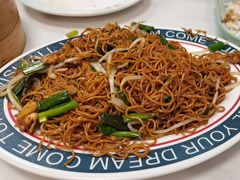 招牌镬气芽菜蛋炒面-喜势点·糖沙翁手工茶点·本地人茶居(永庆坊店)