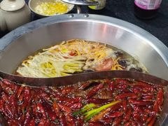 -四小区火锅·巷子里的重庆火锅(花照壁店)