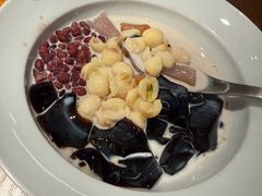 -RUXU入续糖水铺与包(卓悦中心店)