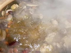 -广味炭炉鸡煲(宝业路分店)