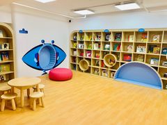 -小门牙好性格托育(北外滩中心)